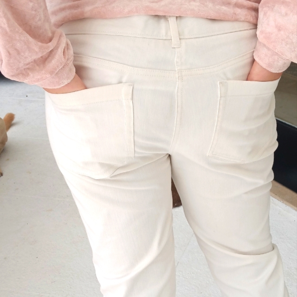 Theory white denim cropped ankle pants size 12 - Picture 2 of 9